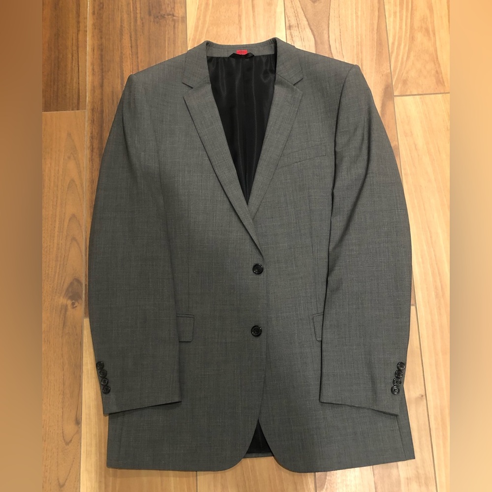 Mens suit Hugo Boss 46L
